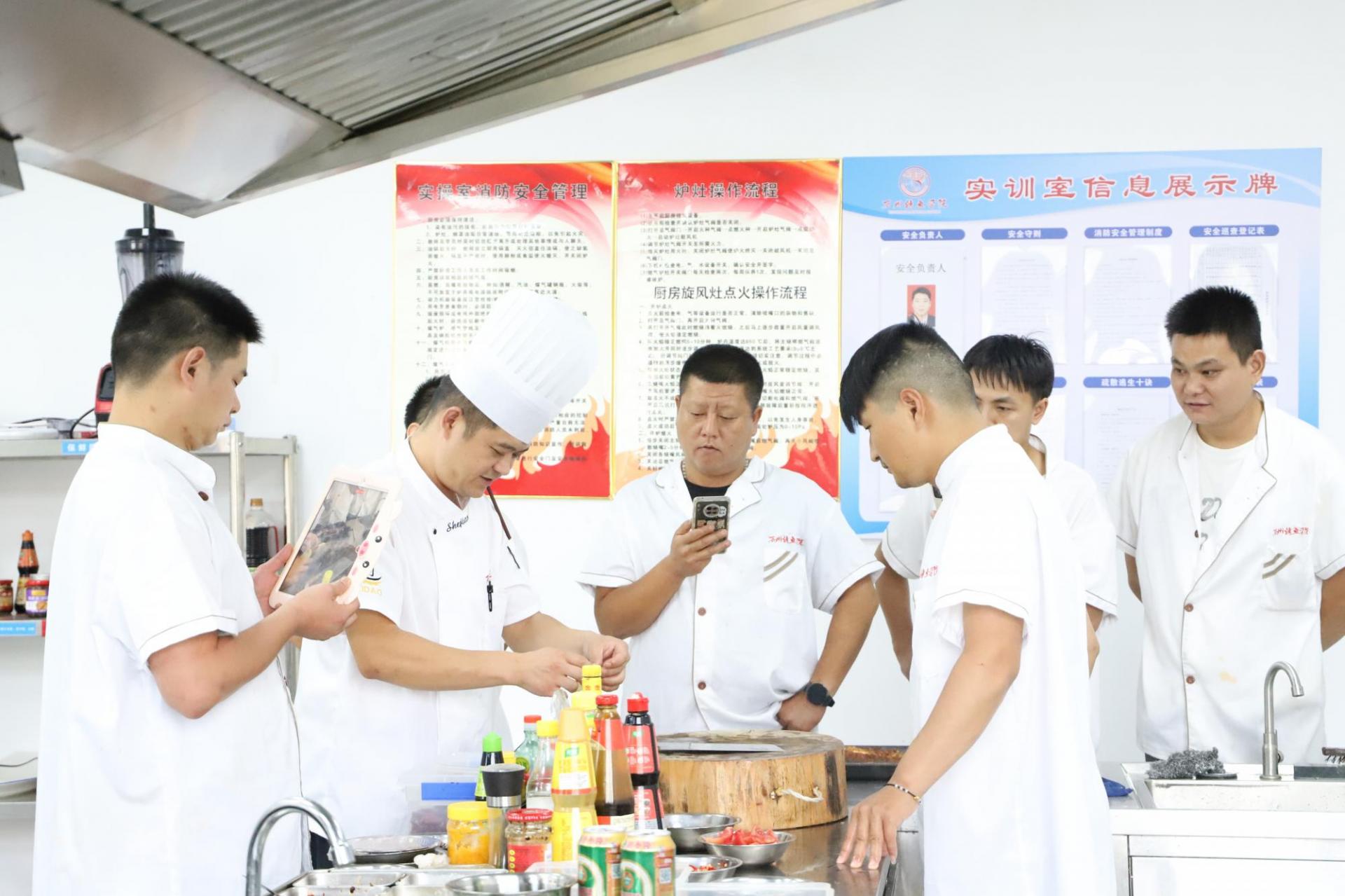 餐饮行业未来十年趋势分析，记得抓住这三个机遇